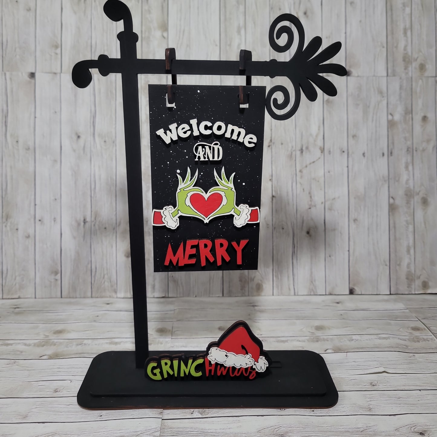 Whimsical Holiday Welcome Sign – Festive Tabletop Christmas Décor