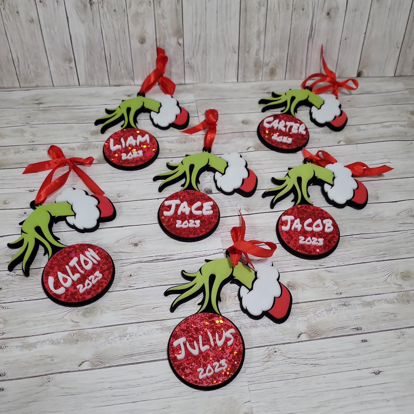 Personalized Green Hand Christmas Ornament – Custom Name Holiday Bauble