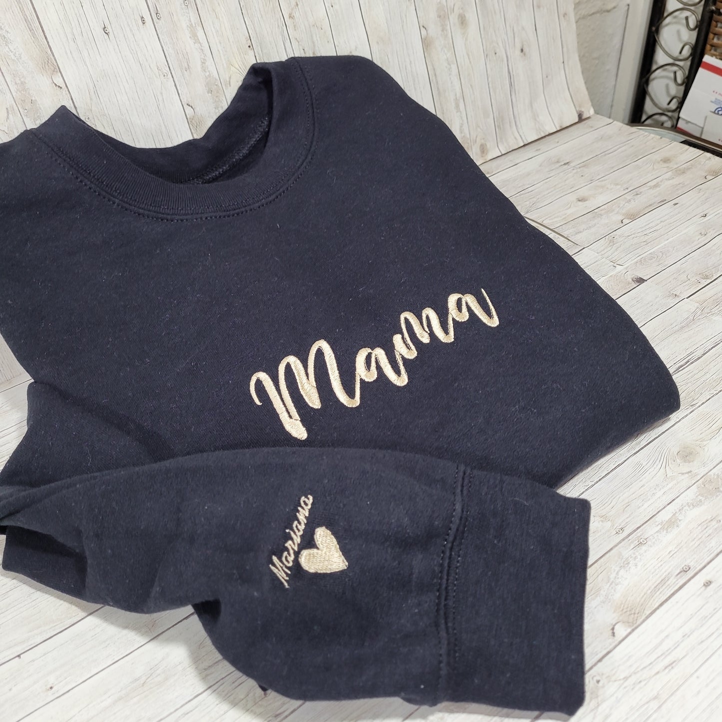 Personalized Mama Embroidered Sweatshirt – Custom Kids’ Names