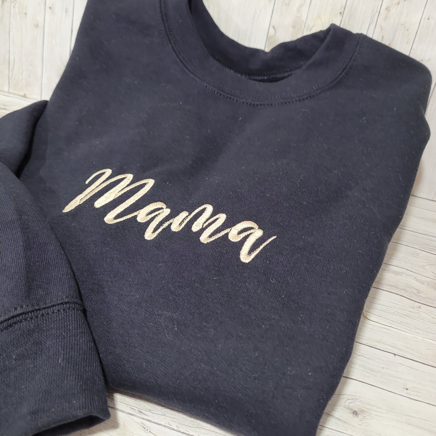 Personalized Mama Embroidered Sweatshirt – Custom Kids’ Names