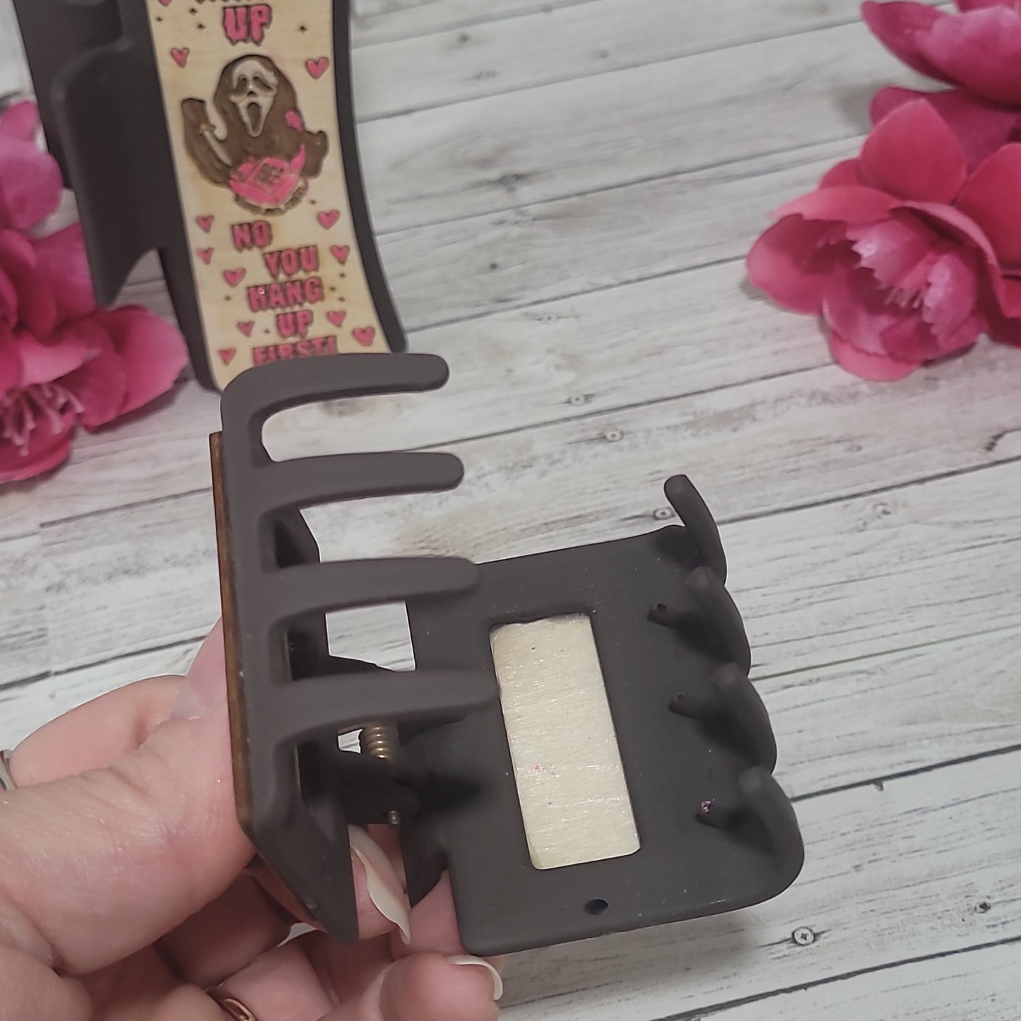 “No You Hang Up” Scream-Inspired Hair Clip – Horror Valentine Accessory