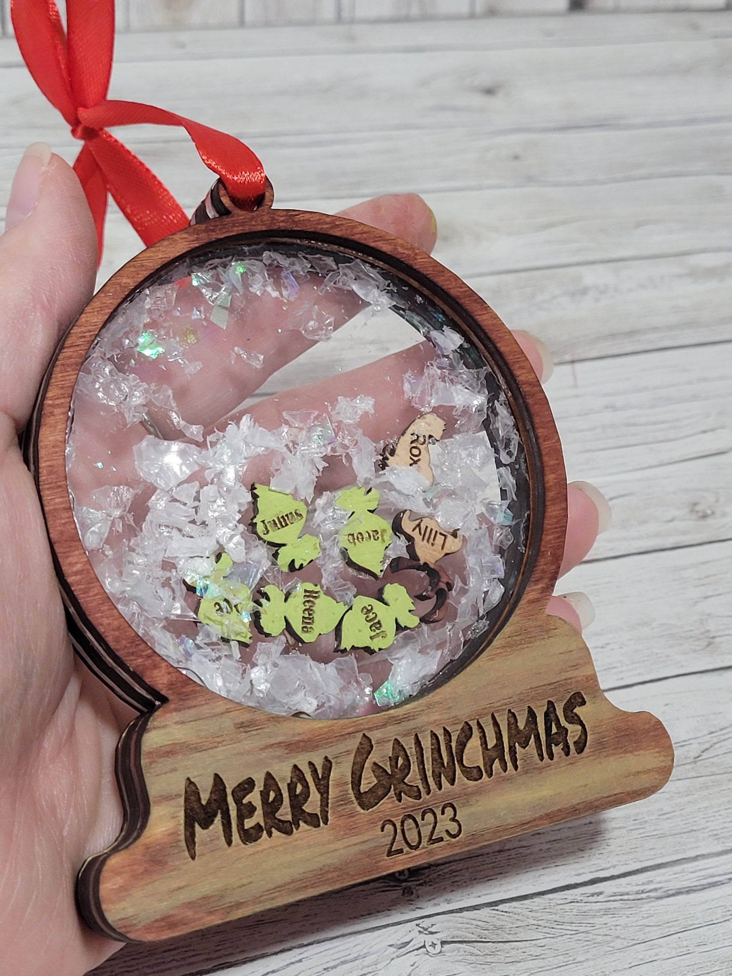 Personalized Family Snow Globe Ornament – Custom Holiday Keepsake