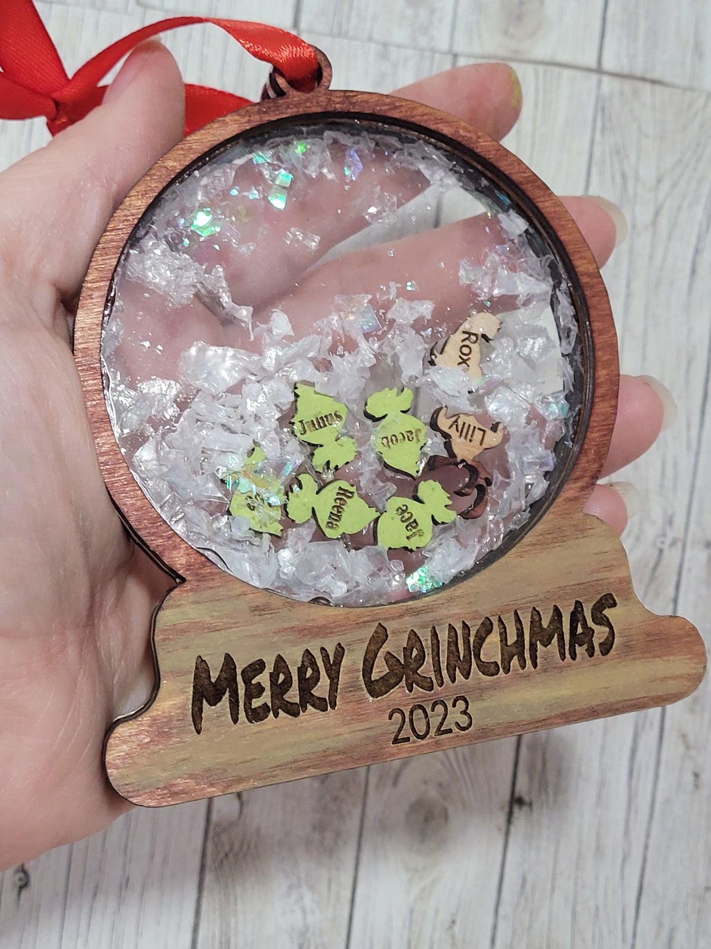 Personalized Family Snow Globe Ornament – Custom Holiday Keepsake