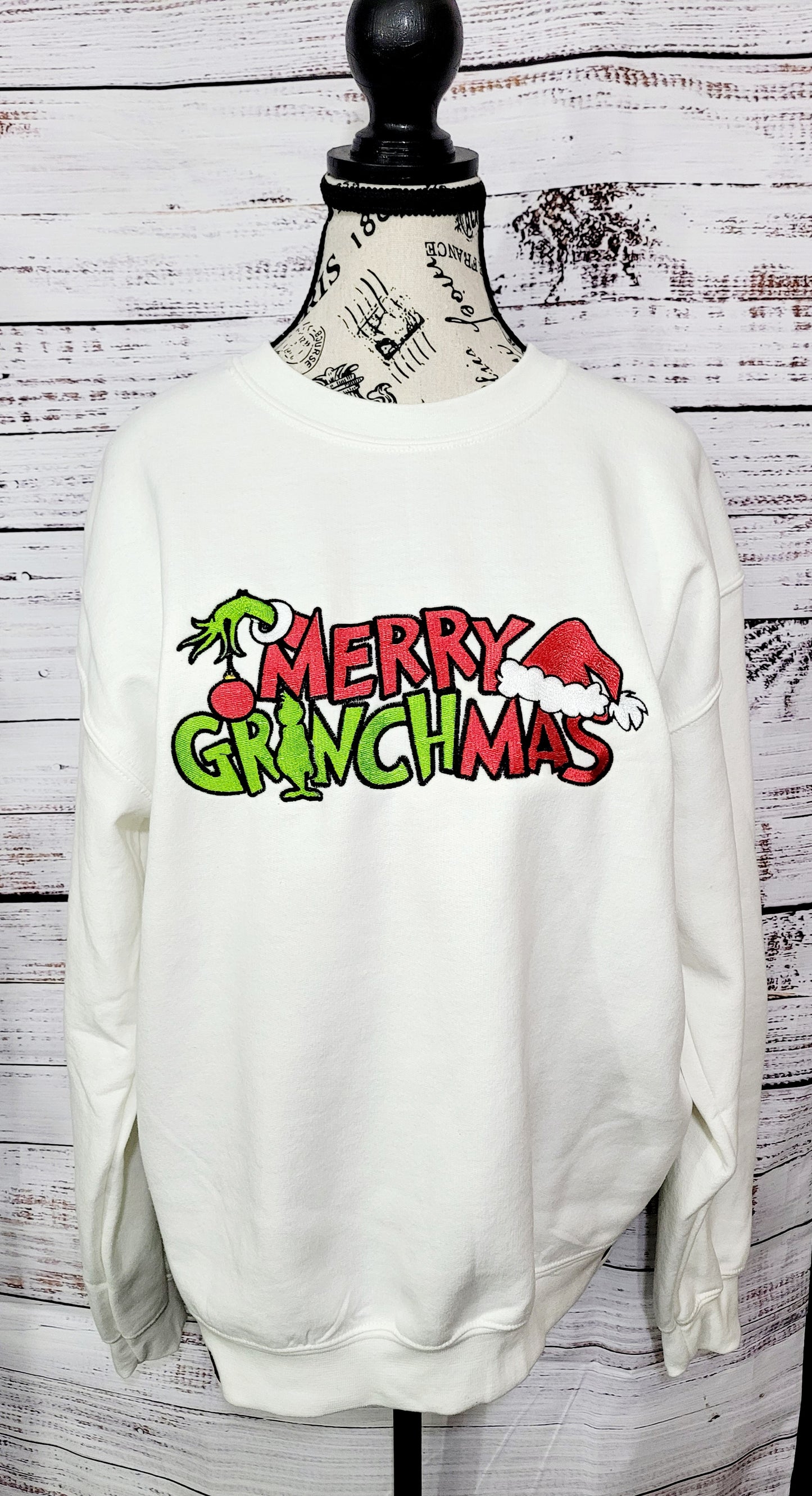 Merry Grinchmas Sweatshirt – Funny Holiday Pullover 🎄💚