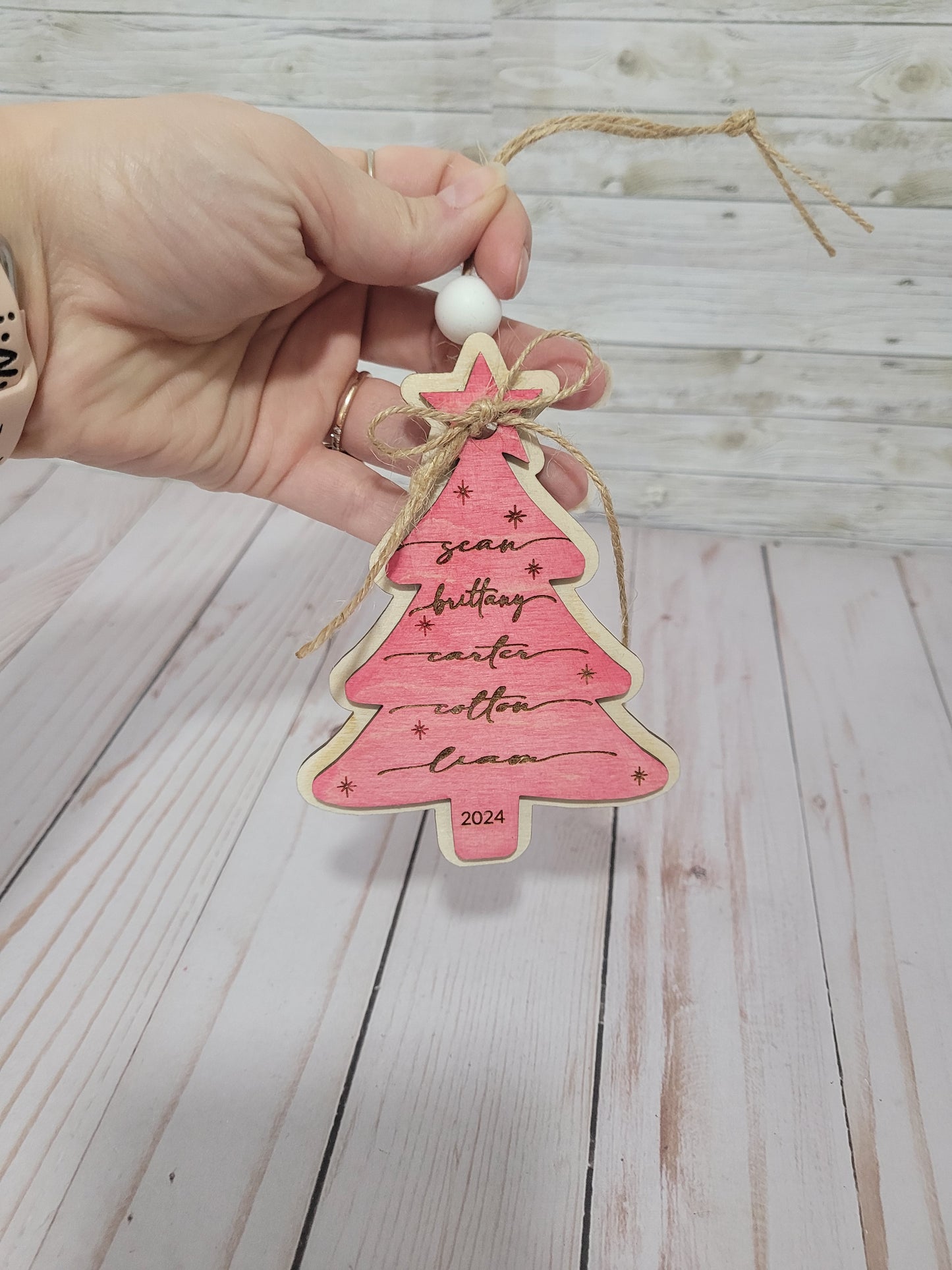 Personalized Family Name Christmas Tree Ornament – Custom Wooden Keepsake 🎄✨