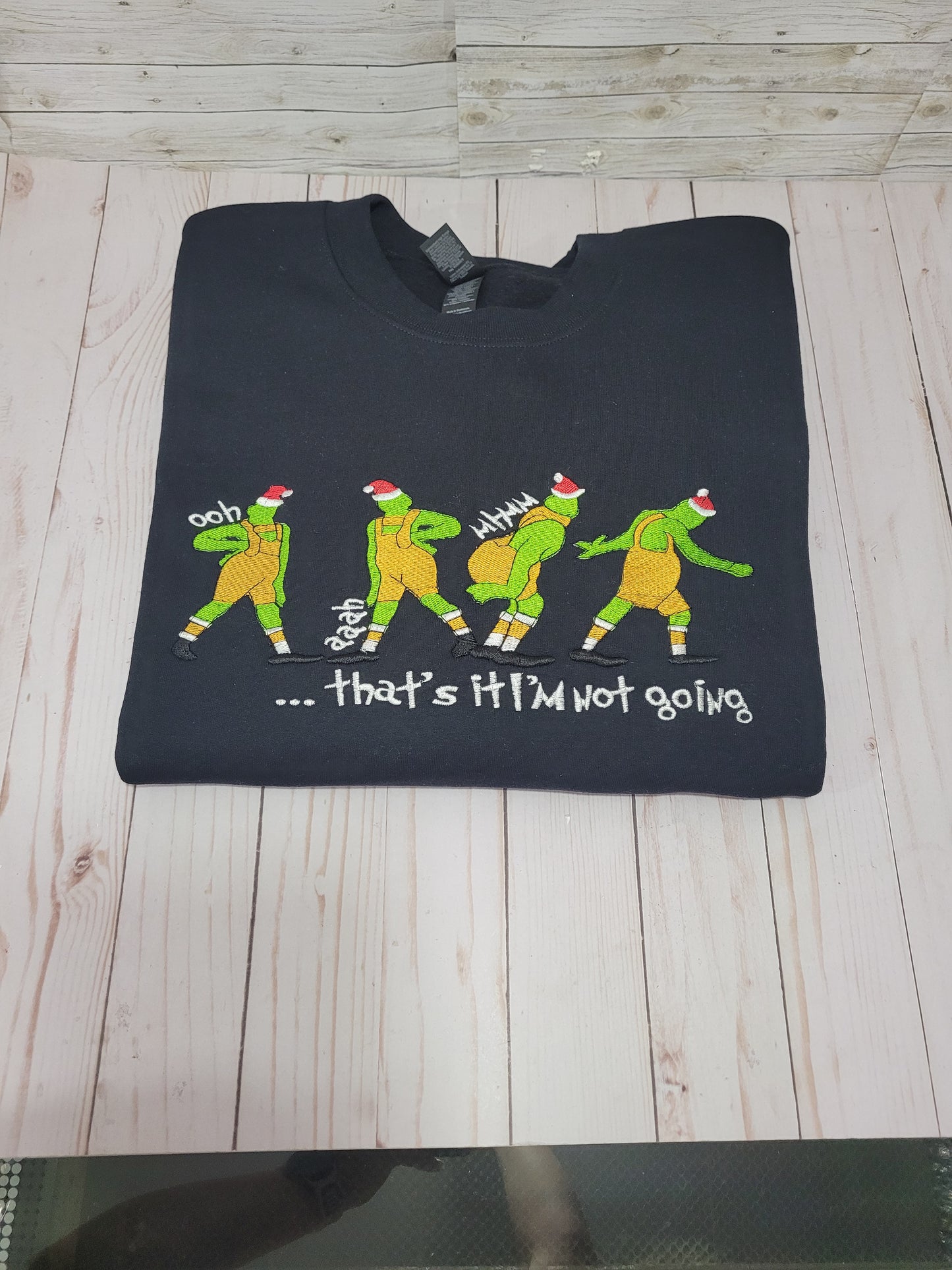 “That’s It, I’m Not Going” Holiday Sweatshirt – Funny Grinch Style Pullover 🎄😆