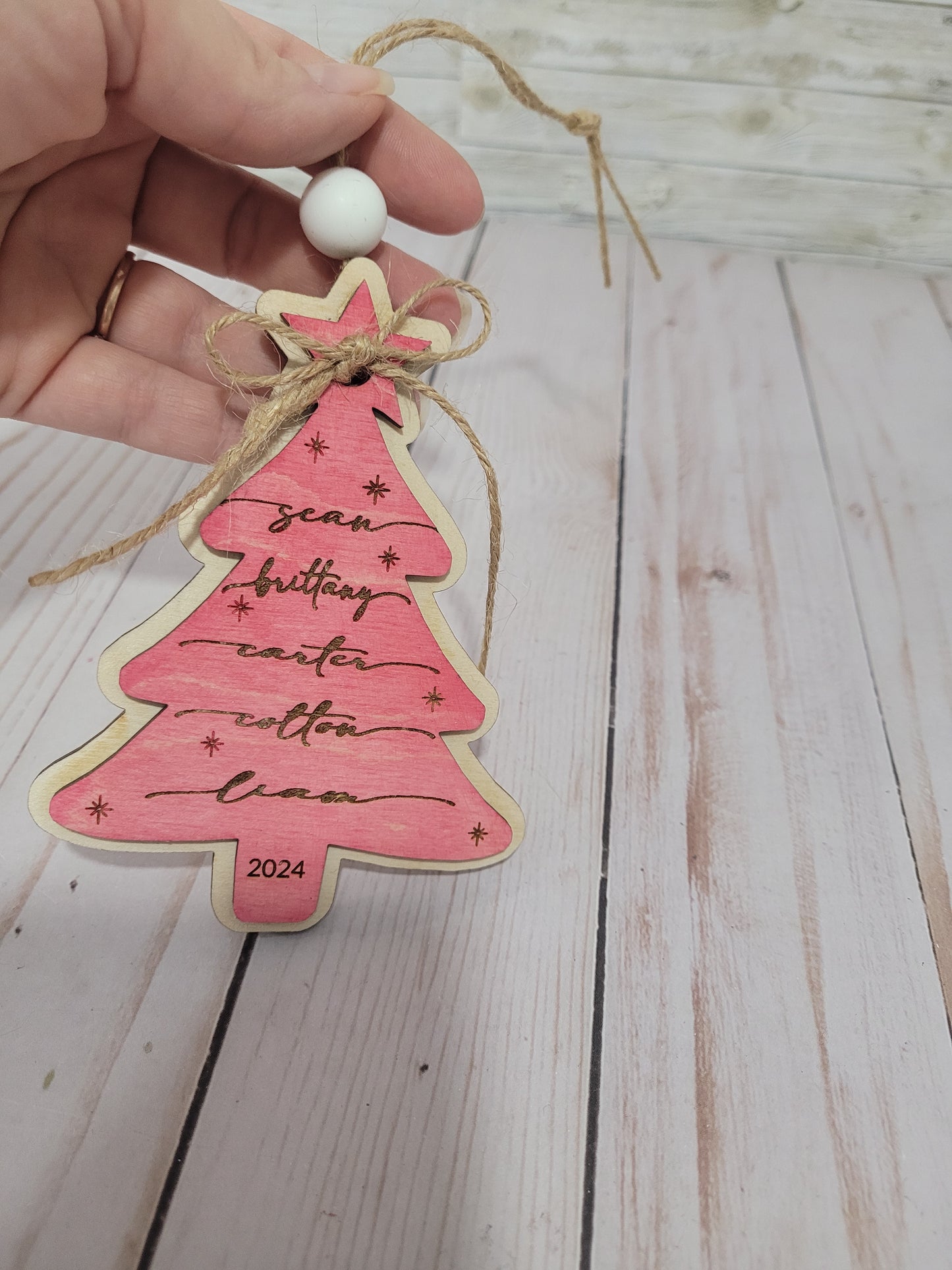 Personalized Family Name Christmas Tree Ornament – Custom Wooden Keepsake 🎄✨