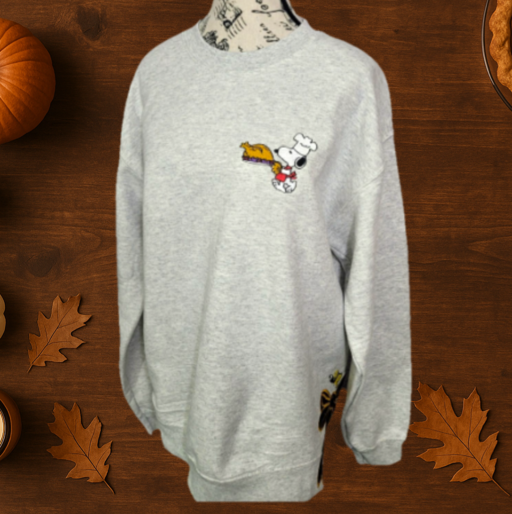 Snoopy & Woodstock Thanksgiving Sweatshirt – Cozy Holiday Pullover with Side Bow Accent 🦃🐾
