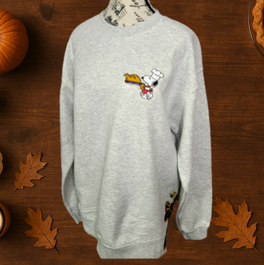 Snoopy & Woodstock Thanksgiving Sweatshirt – Cozy Holiday Pullover with Side Bow Accent 🦃🐾