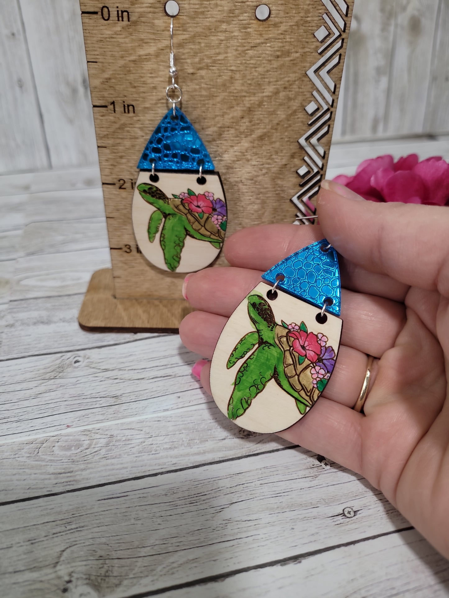 Sea Turtle & Floral Teardrop Earrings – Handmade Ocean Lover Jewelry 🐢🌺
