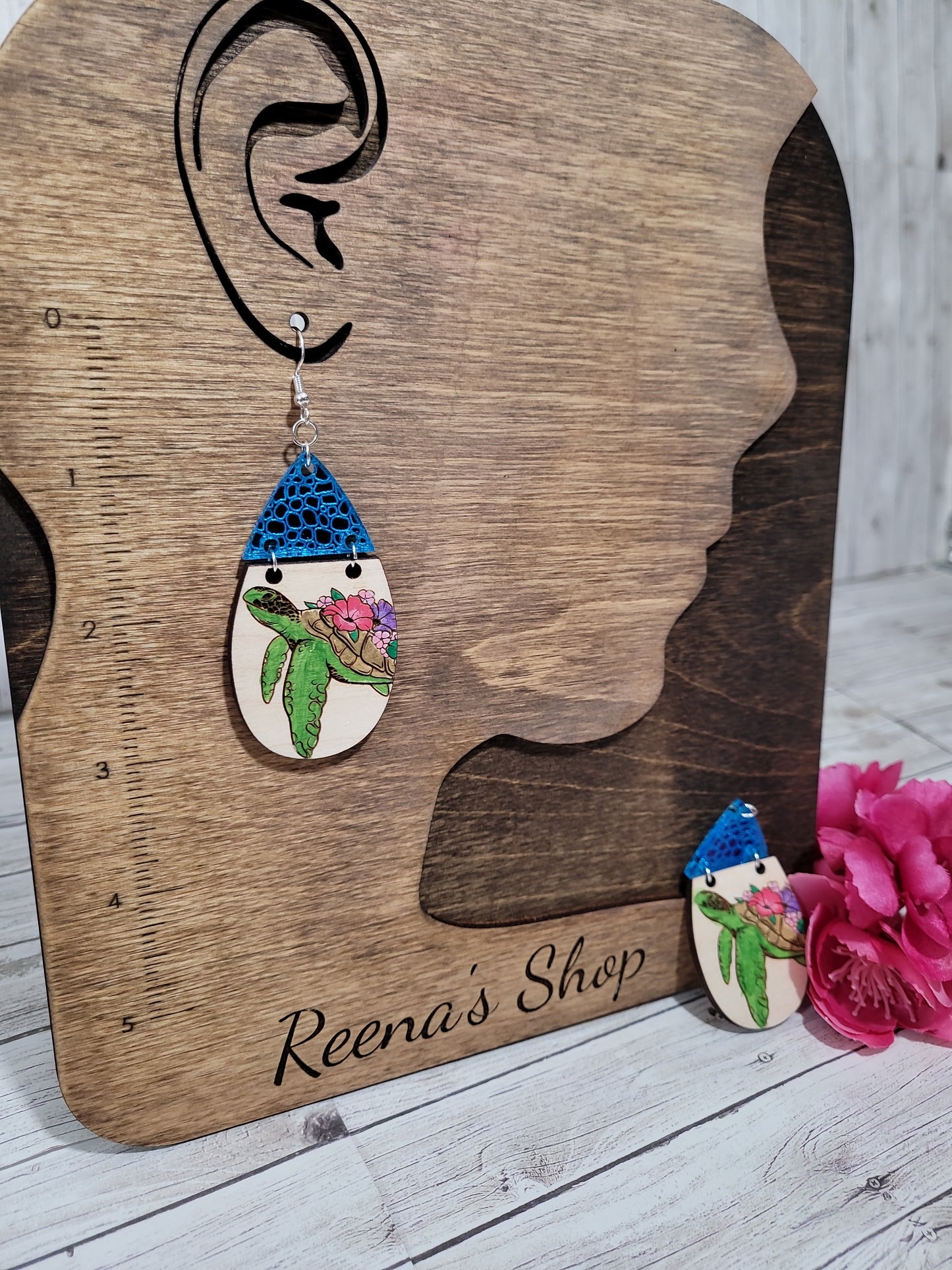 Sea Turtle & Floral Teardrop Earrings – Handmade Ocean Lover Jewelry 🐢🌺